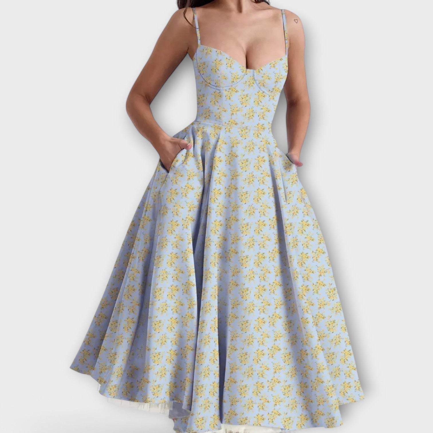 Mélie – Light summer dress with corset detail